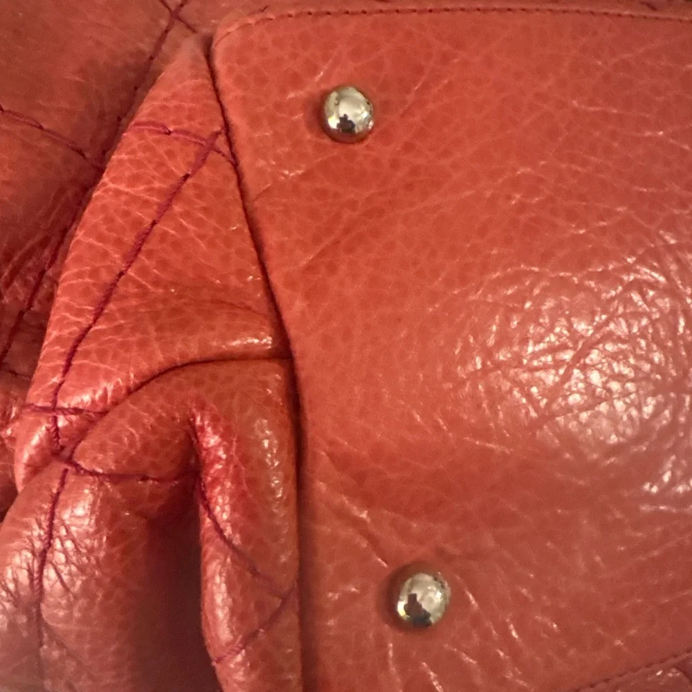 Chanel Quilted Cavier handbag - Picture 5 of 10